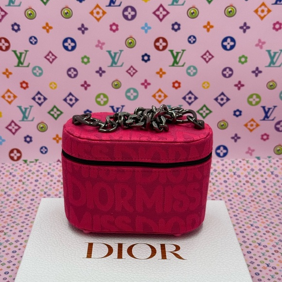 💖🔥 Rare Dior Beauty Mini Bag – Glow Up Edition 🔥💖 - Picture 8 of 10